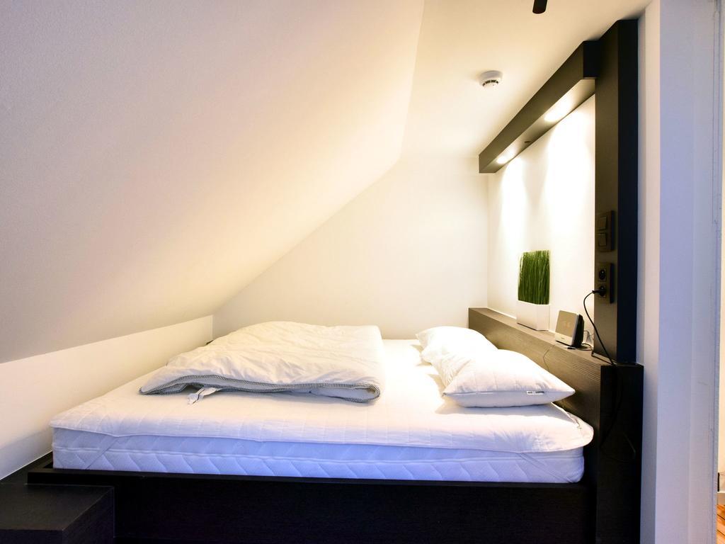 Modern And Cozy Studio In A Former Coach House Robertville Exterior foto